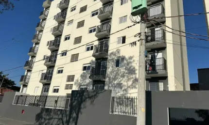 Apto 2 dorm./ Sacada/ Cozinha modulada/Acesso Paes de Linhares/ Aluguel 1.200,00