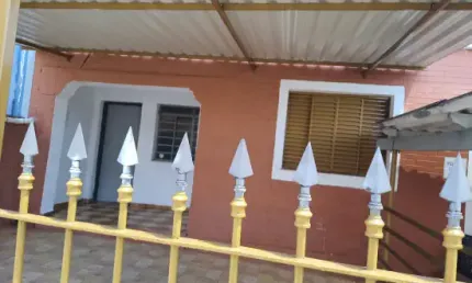 Casa térrea 3 dorm./ 2 vagas/ quintal/ arvore grande/ aluguel r$ 2.000,00