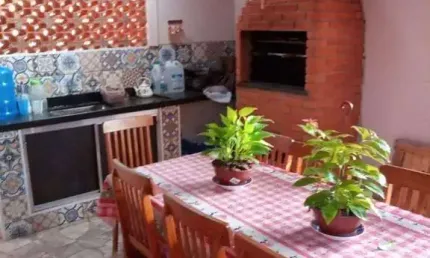 Casa muito confortável na vila santa fé proxima a capela