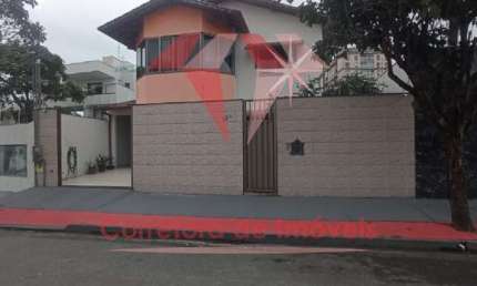 Casa com 3 quartos à venda no Morada de Laranjeiras, Serra  por R$ 1.750.000