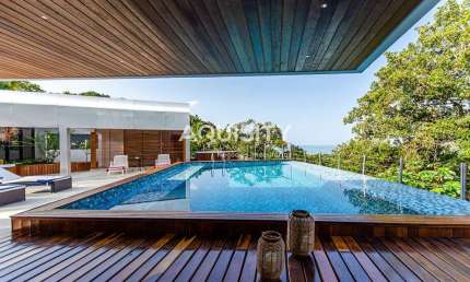 Casa com vista para o mar a venda na Praia do Iporanga - Guarujá