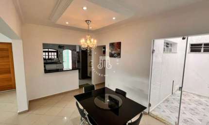 CASA PARA VENDA E LOCAÇÃO NO BAIRRO JARDIM DO LAGO EM JUNDIAÍ/SP COM 4 DORMITÓRIOS -3 SUÍTES - 02 VAGAS