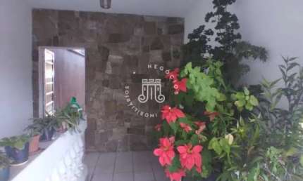 CASA À VENDA COM 03 DORMITÓRIOS (01 SUÍTE) LOCALIZADO NO BAIRRO JARDIM CAÇULA EM JUNDIAÍ-SP.