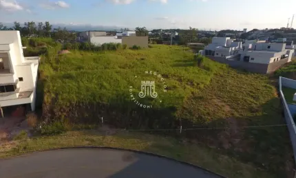 TERRENO À VENDA COM 665,50m² NO CONDOMÍNIO RESERVA DOS JATOBÁS EM LOUVEIRA/SP