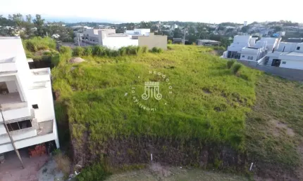 TERRENO À VENDA COM 425,75m² NO CONDOMÍNIO RESERVA DOS JATOBÁS EM LOUVEIRA/SP