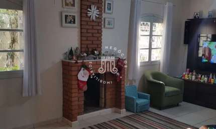 CASA À VENDA COM EDÍCULA E 04 DORMITÓRIOS (1 SUÍTE) LOCALIZADO NO BAIRRO VILA PROGRESSO EM JUNDIAÍ-SP.