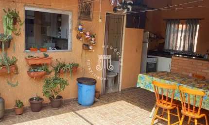 CASA COM EDICULA NO BAIRRO NOVA JUNDIAINOPOLIS EM JUNDIAI/SP