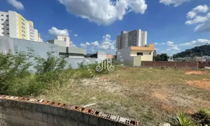 Terreno à venda no bairro Residencial Santa Giovana em Jundiaí/SP.