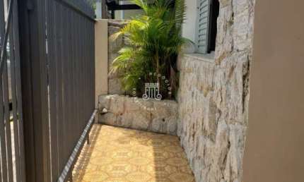 CASA TÉRREA COM EDÍCULA E 3 QUARTOS À VENDA NA VILA RIO BRANCO - JUNDIAÍ/SP