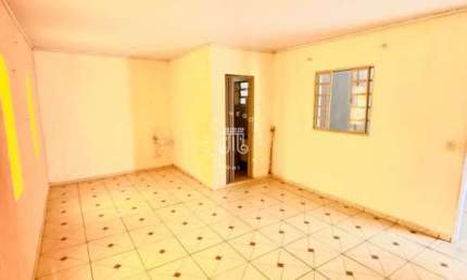 CASA TÉRREA À VENDA COM 2 QUARTOS EM CAMPO LIMPO PAULISTA / SP.