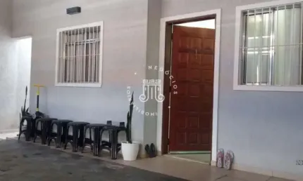 Casa térrea à venda no Jardim Tulipas em Jundiaí/SP