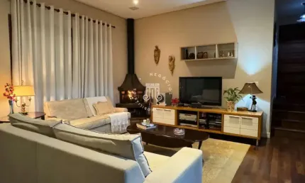 Casa à venda no Condomínio Reserva da Serra no bairro Medeiros em Jundiaí/SP