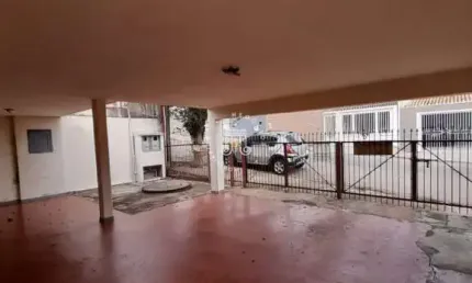 Casa térrea com edícula á venda no bairro caxambu, cidade de jundiaí-sp