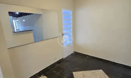 Casa com 2 quartos à venda na Rua João Baptista Canineo (Loteamento Jardim Santa Ade, 78, Medeiros, Jundiaí