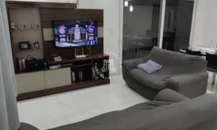 CASA Á VENDA COM 3 QUARTOS SENDO 1 SUÍTE COM VARANDA NO SANTA GIOVANA