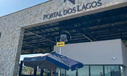 TERRENO PLANO 420M² A VENDA NO CONDOMINIO PORTAL DOS LAGOS JUNDIAI / SP.