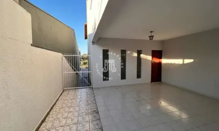 Casa com 3 quartos à venda na Rua Edson Silveira Swain, 172, Vila Galvão, Jundiaí