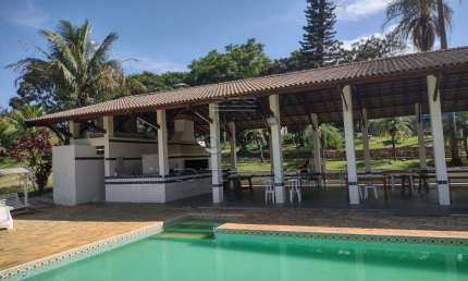 Chácara / sítio com 6 quartos para alugar na Rua Luiza Porcari Corassa, Chacara, 479, Medeiros, Jundiaí