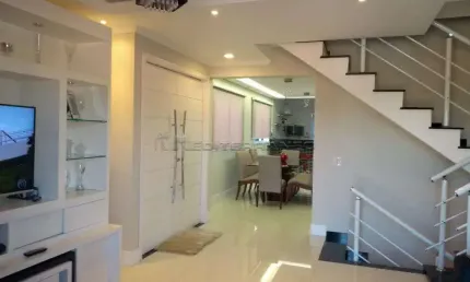 Casa com 3 quartos à venda na Rua Waldemar Piccoli, 0, 339, Horto Santo Antonio, Jundiaí