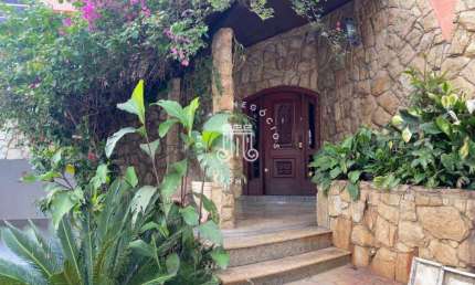 SOBRADO NO BAIRRO JARDIM SANTA ADELAIDE EM JUNDIAI/SP