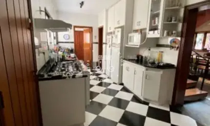 CASA ALTO PADRÃO À VENDA COM 03 DORMITÓRIOS (01 SUÍTE) - LOCALIZADA NO BAIRRO JARDIM AMÉRICA EM JUNDIAÍ/SP.