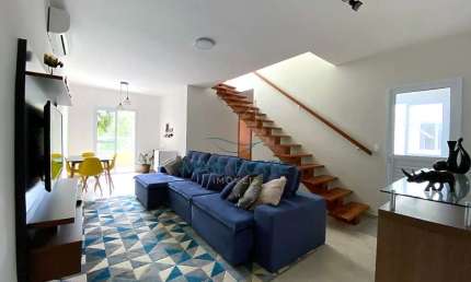 LINDA COBERTURA DUPLEX DECORADA A 500 METROS DO MAR!