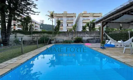 OPORTUNIDADE!! SOBRADO COM PISCINA A 150 METROS DA PRAIA GRANDE!!