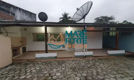 Oportunidade para quem procura um Imóvel de Esquina no Br. Pereque Açu para fazer Ponto Comercial ou Kitnet próximo a Praia