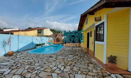 Linda propriedade Casa sede mais duas Suítes independentes externas ( Chalés )