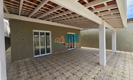Casa com uma excelente localização para Moradia e fins comercial no Centro de Ubatuba SP