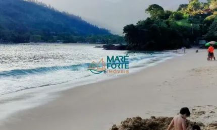 Casa a 40 Mts da Orla em Condomínio ( Santa Rita )  em Ubatuba SP