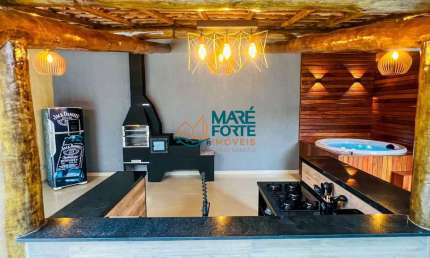 LINDA CASA ASSOBRADADA COM ÁREA DE LAZER E HIDROMASSAGEM NO ITAGUÁ!