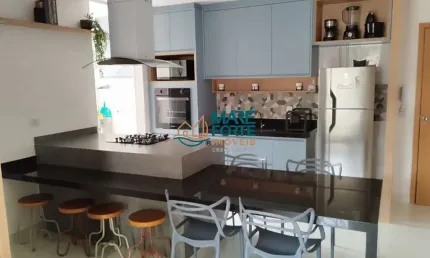 Apartamento mobiliado próximo a Praia Toninhas em Ubatuba SP