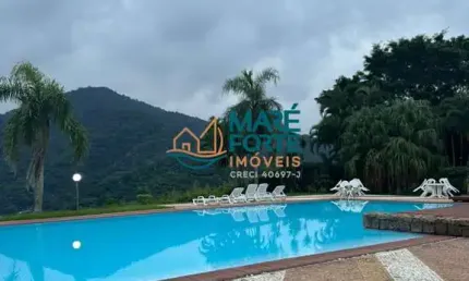 Amplo apartamento com vista para o mar na Praia das Toninhas