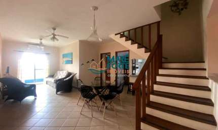 ESPAÇOSA COBERTURA DUPLEX COM 3 DORMITÓRIOS A CERCA DE 220 METROS DA PRAIA!