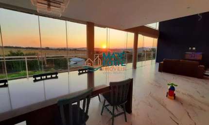 LINDA CHÁCARA COM 1400m² DE TERRENO E 900m² DE ÁREA CONSTRUÍDA!