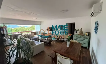 Apartamento amplo com 3 dormitórios e com vista mar