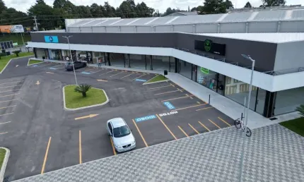 Ponto comercial para alugar na Rua Jatobá, 851, Eucaliptos, Fazenda Rio Grande por R$ 3.500
