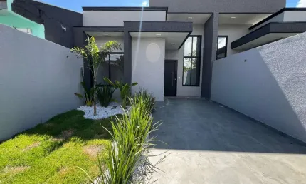 Casa com 3 quartos à venda na Rua Peroba, 50, Eucaliptos, Fazenda Rio Grande por R$ 570.000