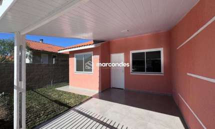 Casa com 2 quartos à venda na Rua Papagaio, 1780, Gralha Azul, Fazenda Rio Grande por R$ 495.000