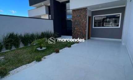 Casa com 3 quartos à venda na Rua Maguari, 266, Gralha Azul, Fazenda Rio Grande por R$ 730.000
