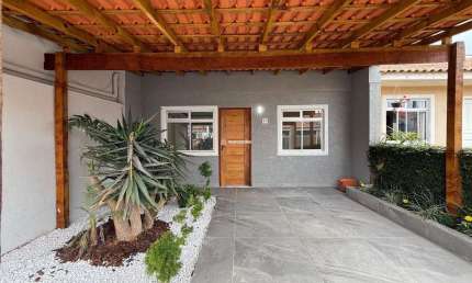 Casa com 3 quartos à venda na Rua Santa Rita de Cássia, 2209, Santa Terezinha, Fazenda Rio Grande por R$ 450.000