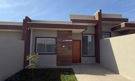 Casa com 2 quartos à venda na Celta, 39, Gralha Azul, Fazenda Rio Grande por R$ 490.000