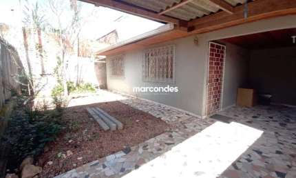 Casa com 3 quartos para alugar na Maringá, 98, Estados, Fazenda Rio Grande por R$ 1.990