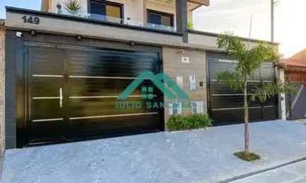 Sobrado alto padrão com 3 suítes, piscina e vista mar a 50m da orla  945 Mil PG