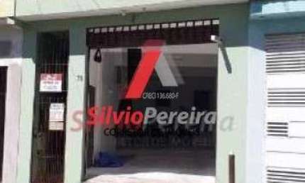 Casa sobre salão comercial no bairro Parque Cruzeiro do Sul, 1 dorm, 80m²