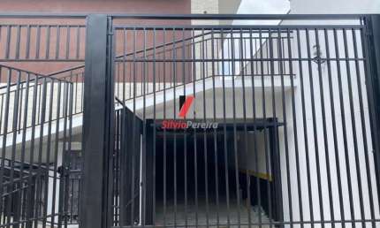Sobrado novo em condomínio fechado,  próximo ao metrô Patriarca - 115 m²