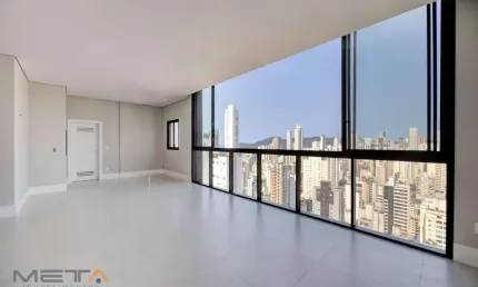 Oportunidade - Apartamento Pronto para Morar no Centro de Bal. Camboriú