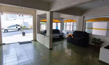 Apartamento Semi-mobiliado à Venda no Ed. Dona Odilia no bairro das Nações - Bal. Camboriú