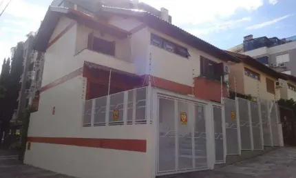 Casa com 3 quartos à venda na Rua Jornal O Povo, Jardim Itu Sabará, Porto Alegre, 130 m2 por R$ 790.000